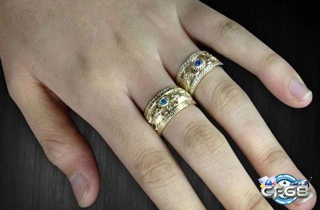 Nhẫn vàng thể hiện cho sự gắn kết và tình yêu 
