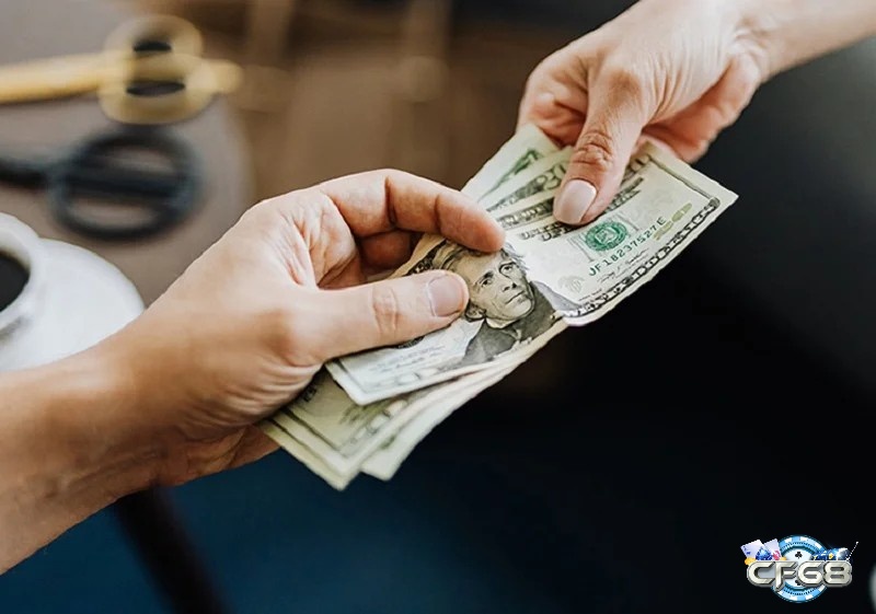Giải mã giấc mơ thấy mẹ người yêu cho bạn tiền là một cơ hội tài lộc
