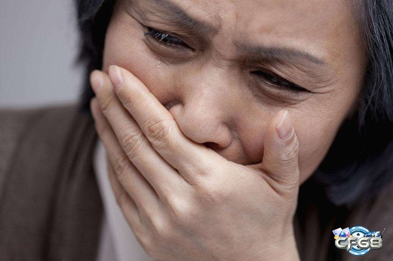 Giải mã giấc mơ thấy mẹ người yêu khóc là cảnh báo về vấn đề sức khỏe của bà 