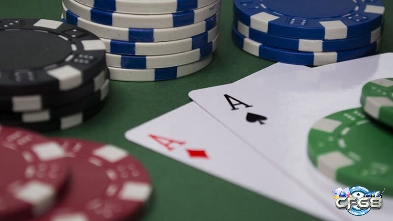 Người chơi sở hữu xì bàng khi hai lá đầu là hai Át tổng 21 điểm còn ngũ linh là 5 lá bài tổng không quá 21 điểm và thắng nếu không ai có xì dách