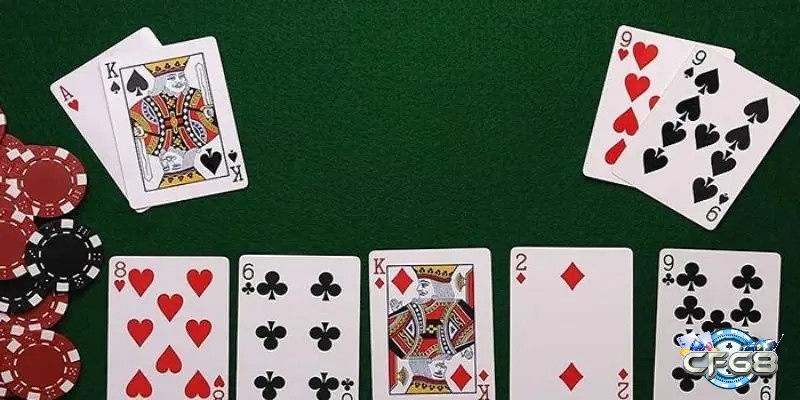 Trò chơi cổ điển poker 5 lá mang đậm tính chiến thuật, đòi hỏi người chơi đọc vị đối thủ chỉ bằng hành động cược
