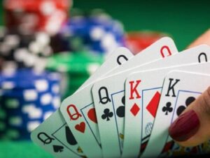 Luật chơi xì tố 5 lá – Hướng dẫn chi tiết cho người mới bắt đầu