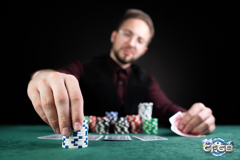 Kỹ năng đọc vị và quản lý vốn là nền tảng giúp duy trì phong độ ổn định trong cược Texas Holdem 2025.