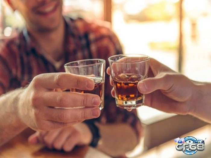 Giải mã giấc mơ thấy uống rượu số mấy cùng các điềm báo liên quan